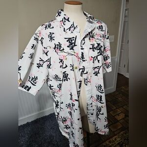 NWT! Just Attitude Chinese Characters Shirt Large